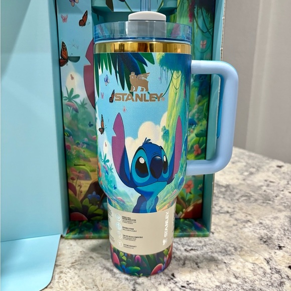 Stitch stanley Tumbler - Picture 2 of 3